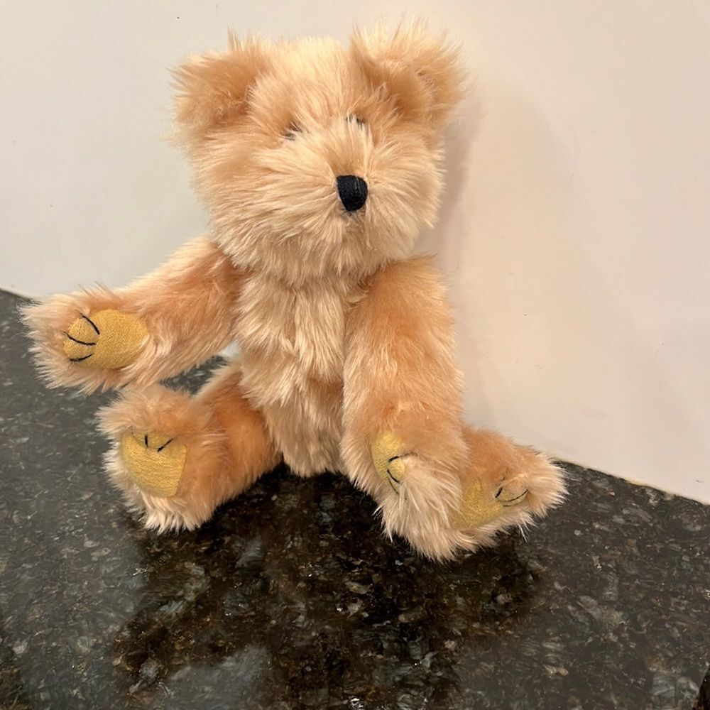 Vtg Teddy Bear with Movable Limbs. Size 10”. Sooo Soft💕💕
